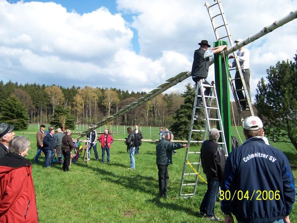 Maibaumsetzen in Colmnitz